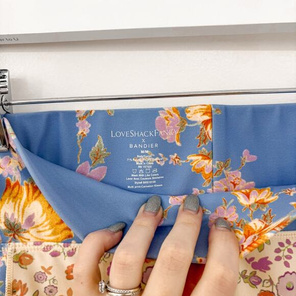 LoveShackFancy x Bandier Carnation Kisses Leggings - Picture 6 of 8